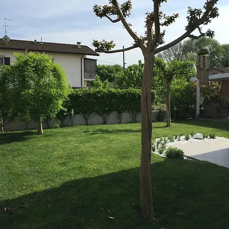 L'angolo Degli Amici Panzió Cervia